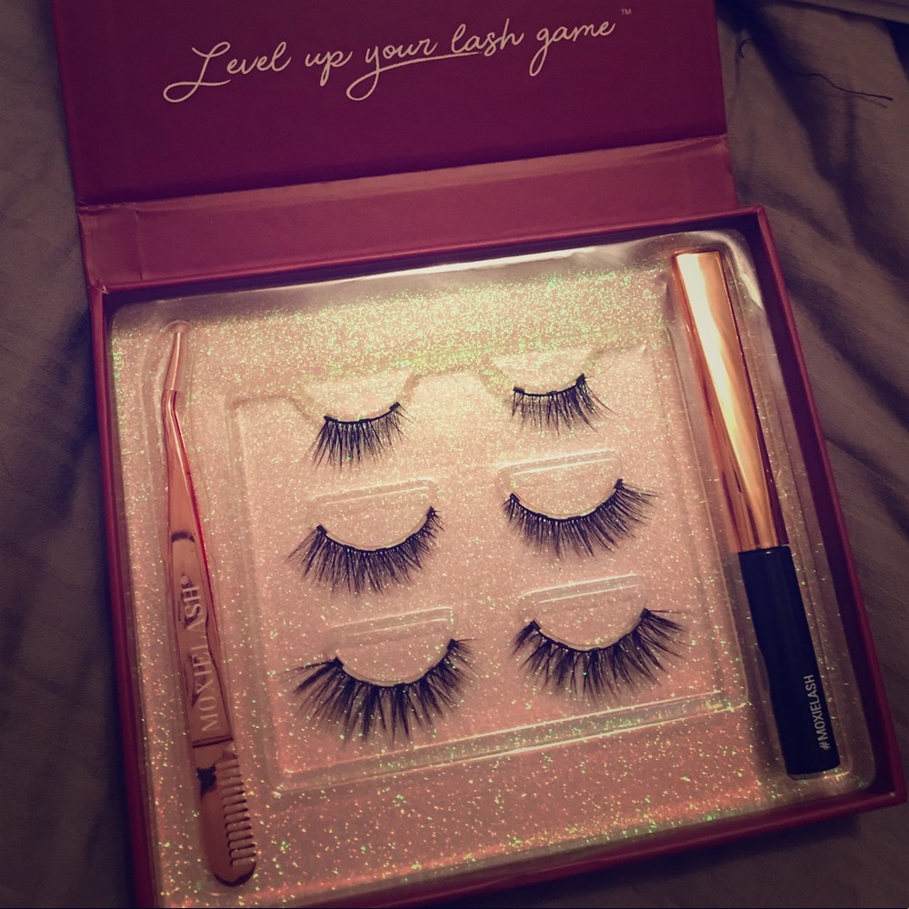 BRAND NEW MoxieLash LOVE KIT Magnetic Lashes